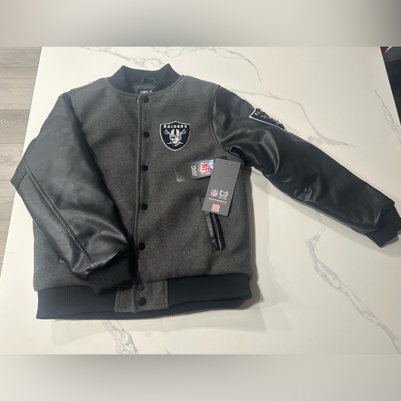 Las Vegas Raiders Youth Varsity Jacket Retails For $155 - Picture 1 of 16